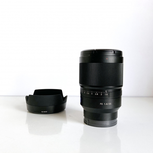 Sony FE Distagon 35 mm f/1.4 Zeiss