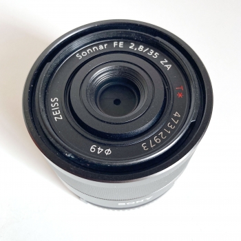 Sony FE 35 mm f/2.8 Zeiss