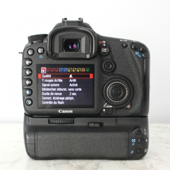 Canon EOS 7D + grip BG-E7 (63235 déclenchements)