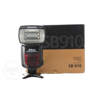 NIKON FLASH SB-910