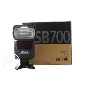 NIKON FLASH SPEEDLITE SB-700