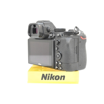 NIKON Z5