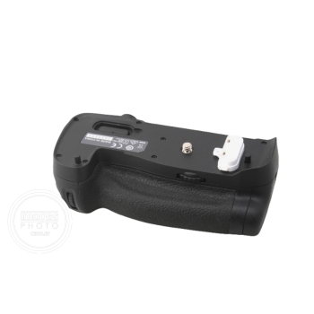 NIKON GRIP MB-D17