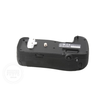 NIKON GRIP MB-D17