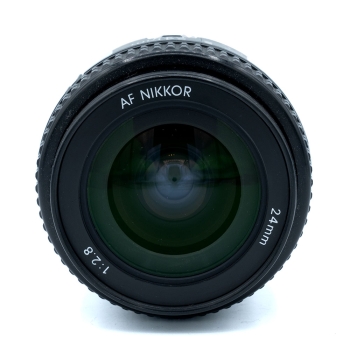 NIKON AF-D 24/2.8