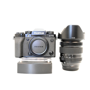 FUJIFILM X-T5 + XF 16-80mm F4 R OIS WR