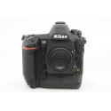 NIKON D6