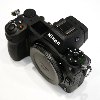 Nikon Z7 II (produit de démo vitrine - garantie 2 ans constructeur - TVA récupérable)