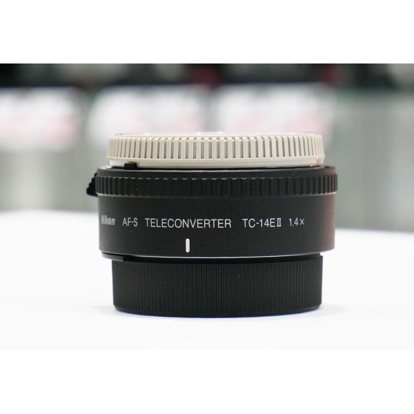 NIKON AF-S TELECONVERTER TC-14EII (1.4x) NIKON AF-S TELECONVERTER TC-14EII (1.4x)
