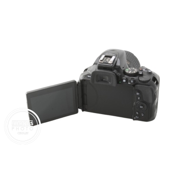 NIKON D5500+ 18-55 VR II (32427 CLICS)