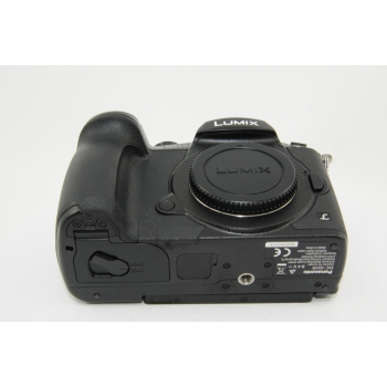 PANASONIC GH5