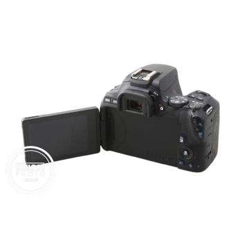CANON EOS 250D (MOINS DE 22000 CLICS)