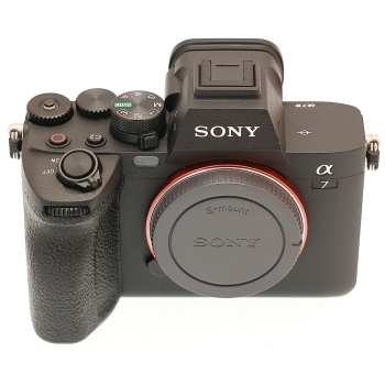 SONY BOITIER 7 IV