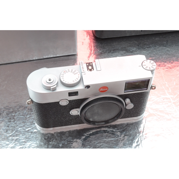 LEICA M 10 - R Chromé LEICA M 10 - R Chromé