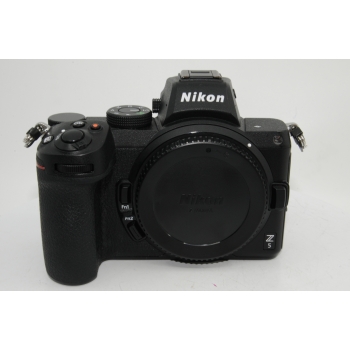 NIKON Z5