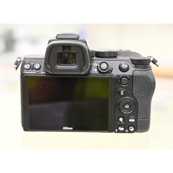 NIKON Z 5
