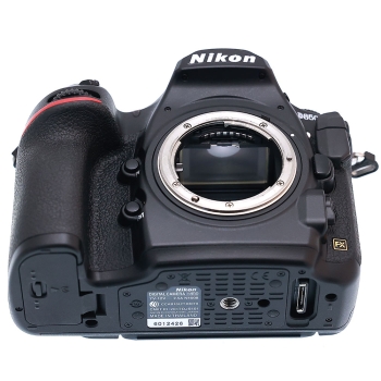 NIK0N D850