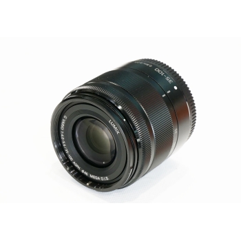 PANASONIC VARIO 35-100 F/4-5.6 G