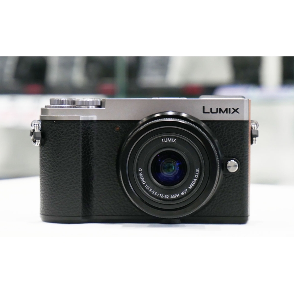 LUMIX DC-GX9 + 12-32 f/3.5-5.6 OIS (540 clics) LUMIX DC-GX9 + 12-32 f/3.5-5.6 OIS (540 clics)
