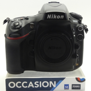 NIKON D800