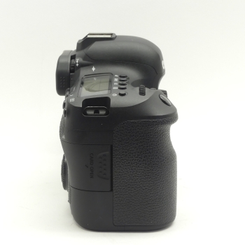 CANON 6D II