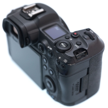 CANON R5