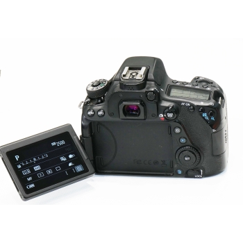 CANON EOS 80D (62610 clics)
