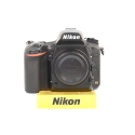 NIKON D750