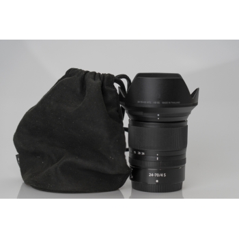 NIKON Z  24-70 F 4 + PARASOLEIL