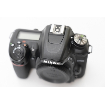 NIKON D 7500 NU