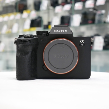 Sony Alpha 7 IV (11400 déclenchements)