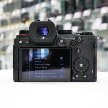 LUMIX S5 (17565 déclenchements)
