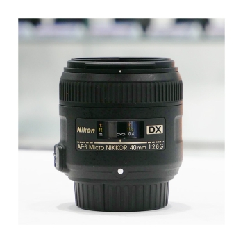 NIKON AF-S 40 F/2.8 DX MICRO