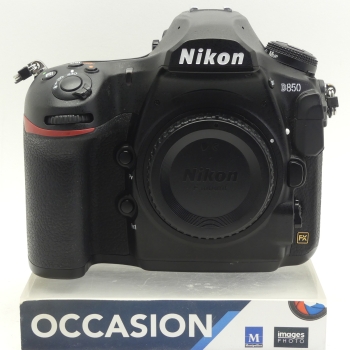 NIKON D850