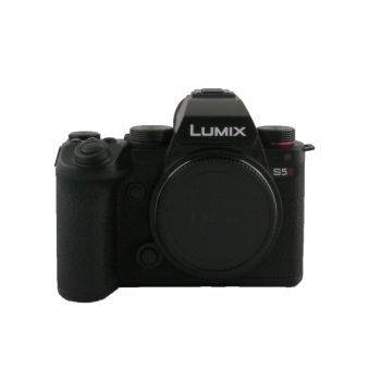PANASONIC S5 II