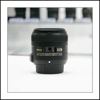 NIKON AF-S 40 F/2.8 DX MICRO