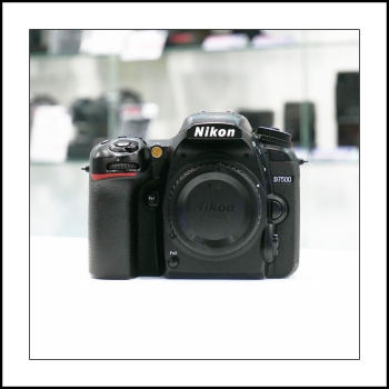 NIKON D7500 (26500 clics)
