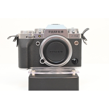 FUJIFILM X-T4