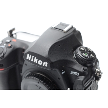 NIKON D 850 NU  16509 CLICS
