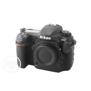 NIKON D500 NU (56324 CLICS)