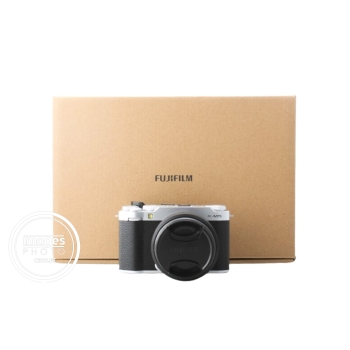 FUJIFILM X-M5 SILVER + 15-45