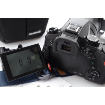 PANASONIC LUMIX FZ 2000