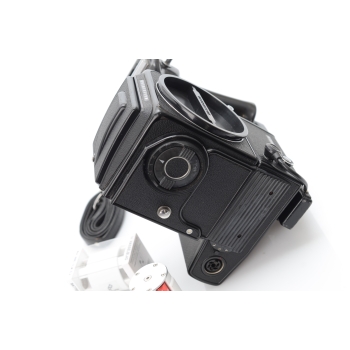 HASSELBLAD 500 ELM NOIR + 3 BATTERIES + POIGNEE