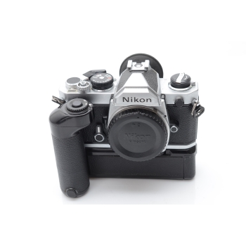 NIKON FM CHROME + MD-11