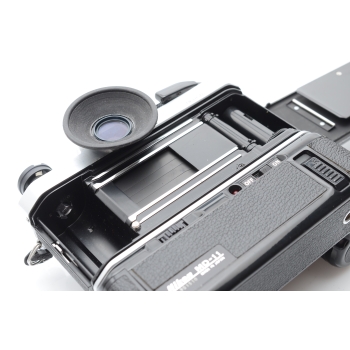 NIKON FM CHROME + MD-11