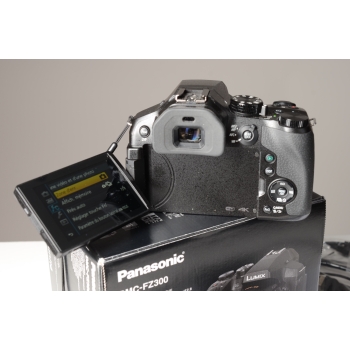 PANASONIC LUMIX FZ 300
