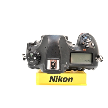 NIKON D850