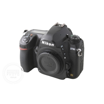 NIKON D780 NU (56429 CLICS)