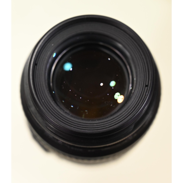 CANON 100 mm  EF f/2.8 USM