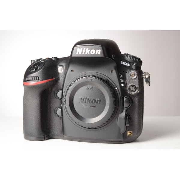NIKON D 800 E NU  111957 CLICS